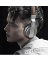 On-Trend Bluetooth Headphone